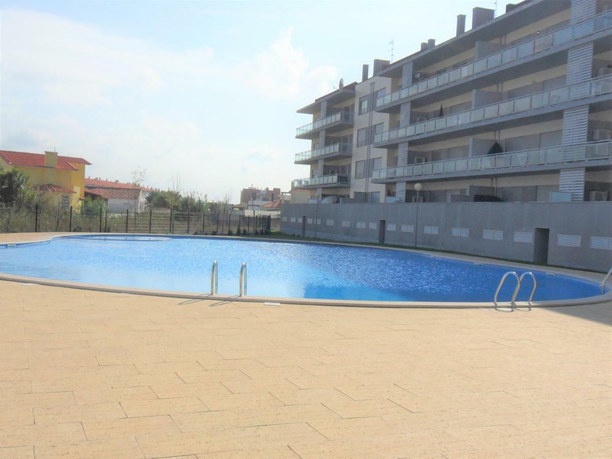 Alojamentos Campo & Mar-T2 Com Piscina São Martinho do Porto Buitenkant foto
